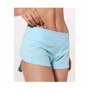 Lululemon speed up short 2.5 inches in blue glow size 6